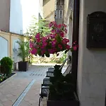 Bon Bon Hotel