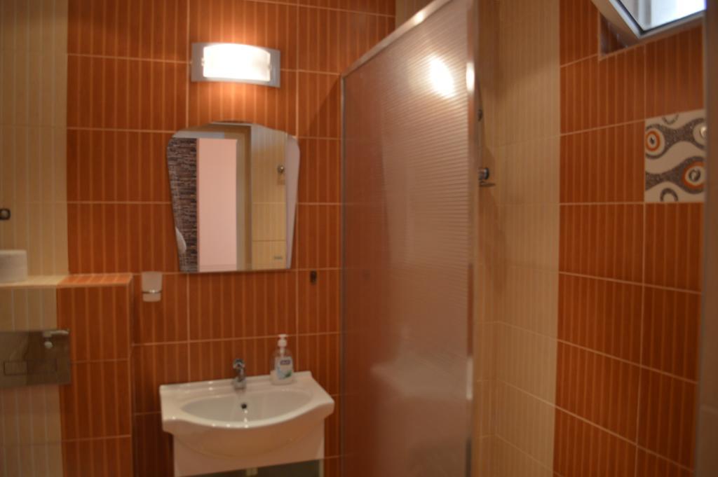Bon Bon Hotel 3*